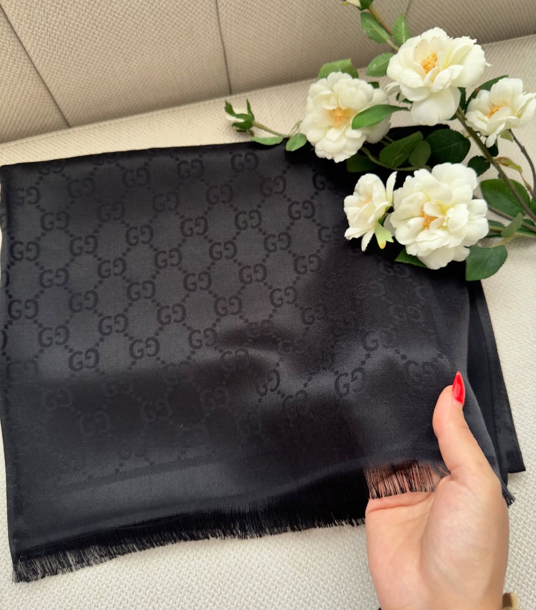 شال مشکی ۴ فصل | شال ساده و شیک برای تمام سال