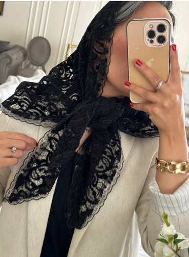 روسری لبه دانتل