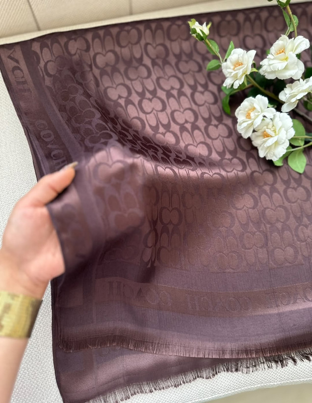 شال قهوه ای کوچ