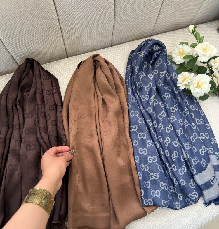 شال گوچی طوسی آبی