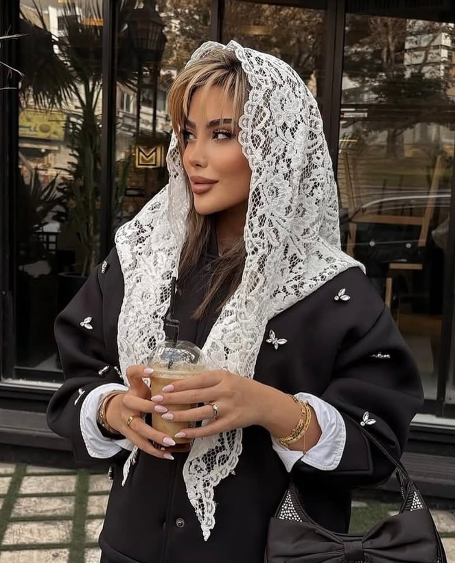 روسری مجلسی سفید،لبه دالبر،گیپور دانتل مخمل وارداتی ( تک و عمده)