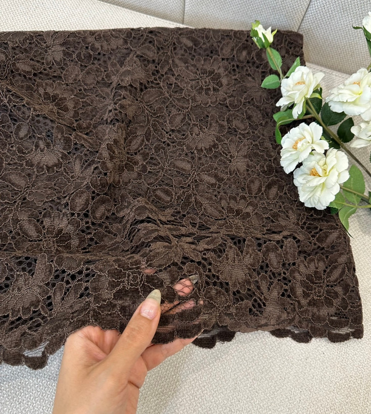 روسری مجلسی گیپور گل مخمل فرانسه( روسری قهوه ای)