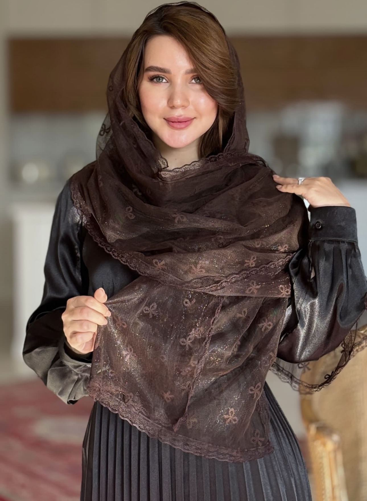 شال مجلسی پاپیون دور دانتل ( قهوه ای و مشکی)
