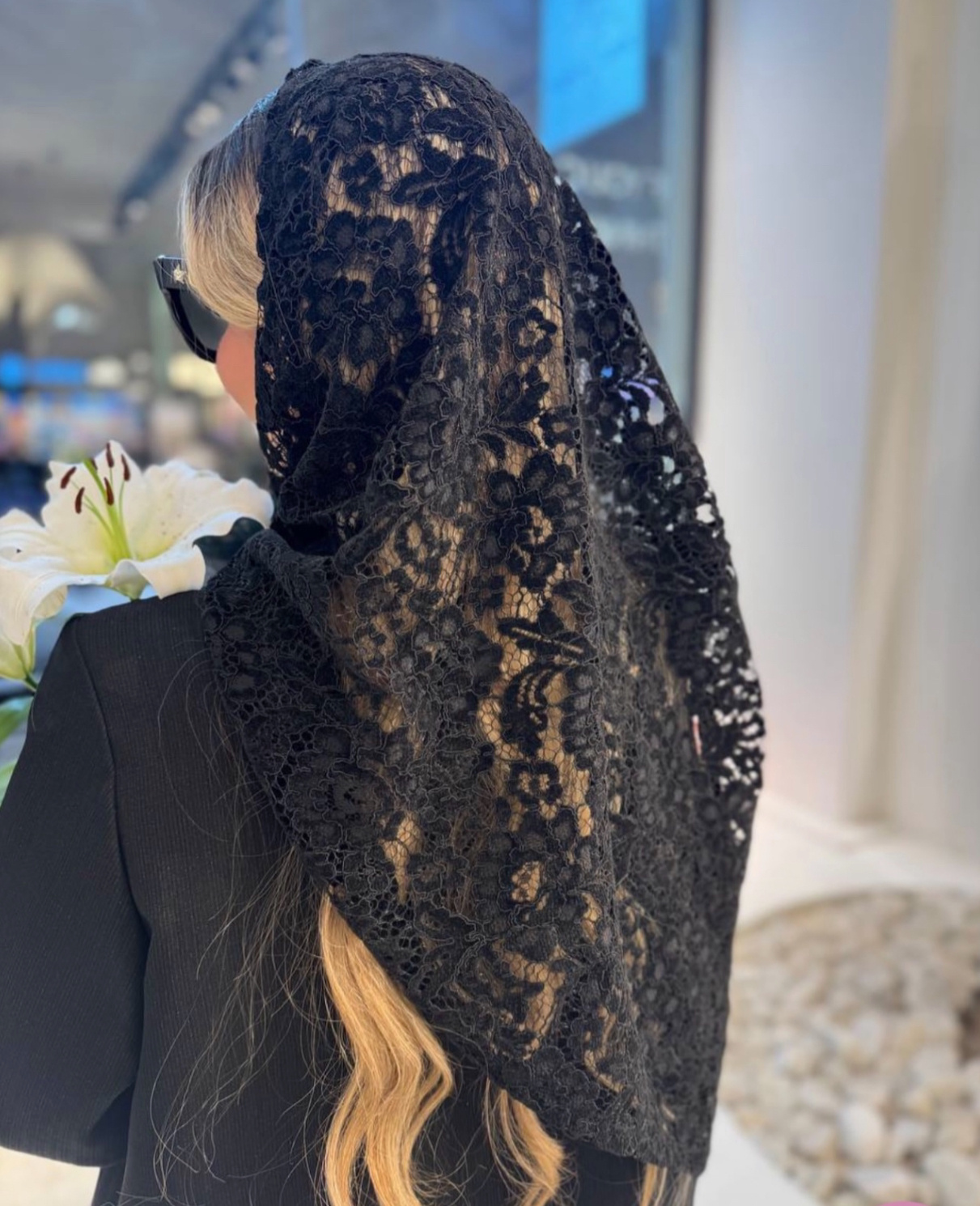 روسری مجلسی مشکی لبه تور،گیپور دانتل مخمل فرانسه( تک و عمده)